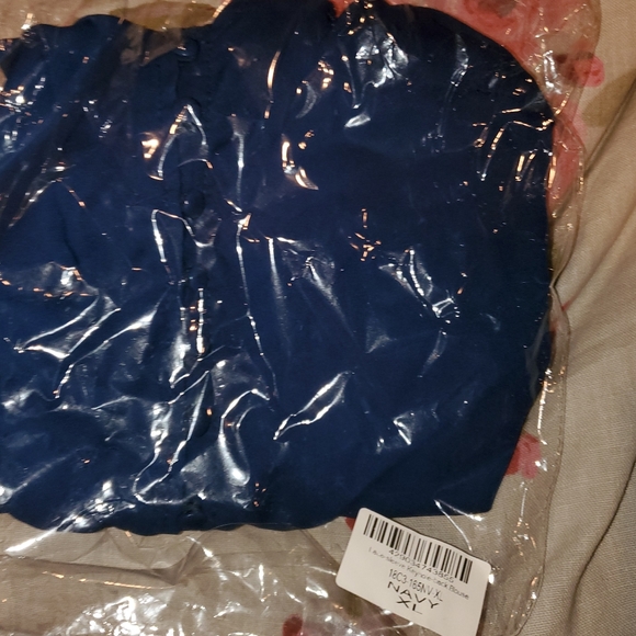 New in bag top - Picture 6 of 6